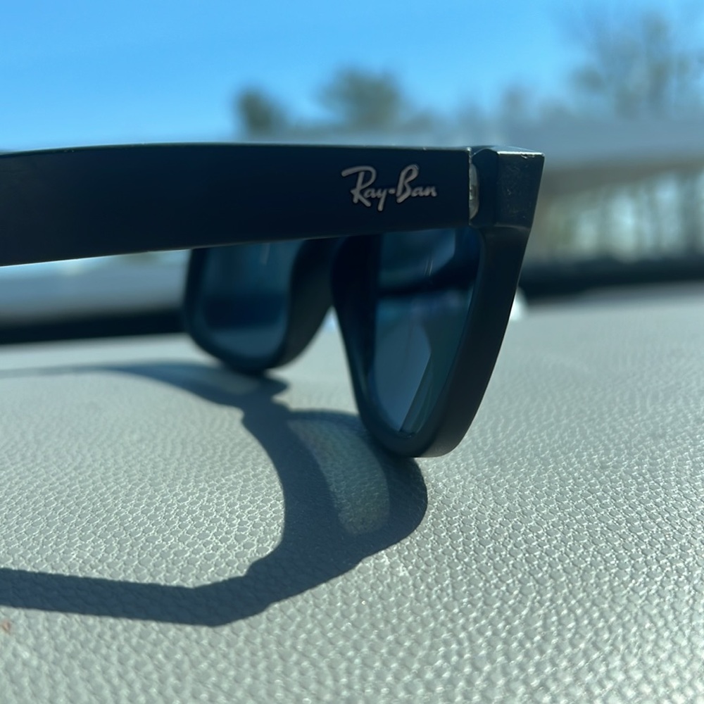 Polarized “Justin Classic” Ray-Ban - Picture 3 of 7